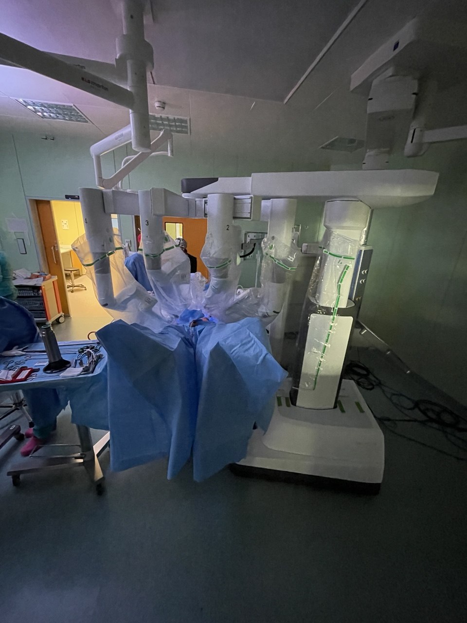 Il robot chirurgico Da Vinci Xi in sala operatoria